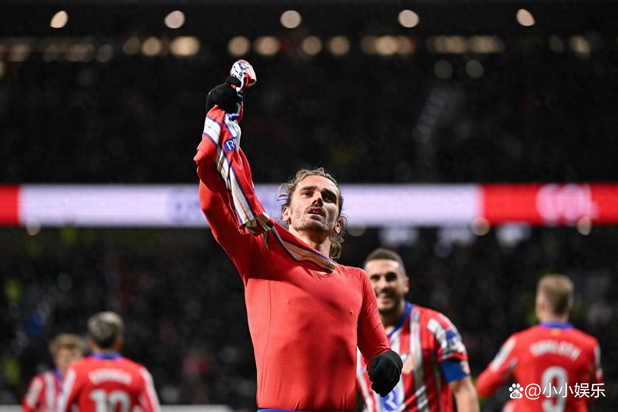 西甲比赛画风大变，塞维利亚胜出