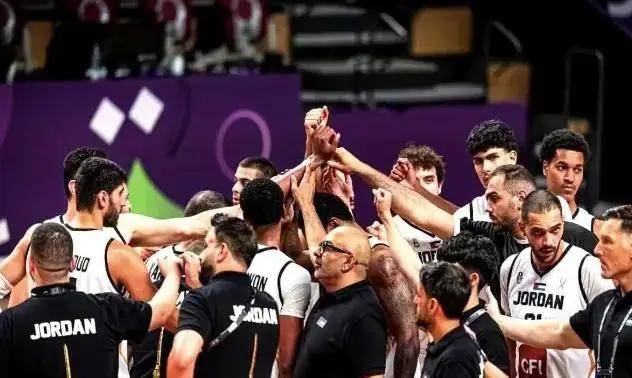 乐鱼体育官网-巴伦国际阵容齐整，战胜劲旅展现实力