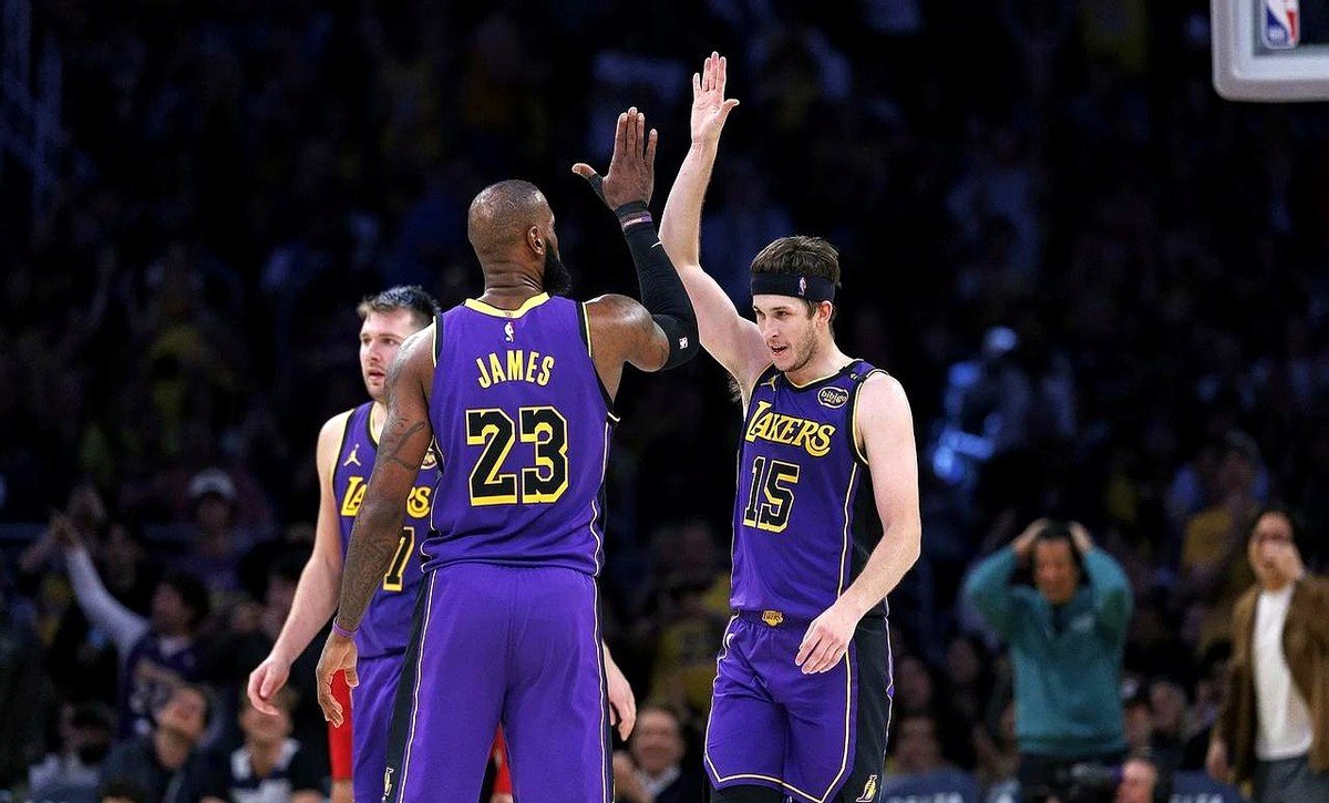 包含卡佩拉助攻压哨绝杀，鹈鹕险胜掘金的词条